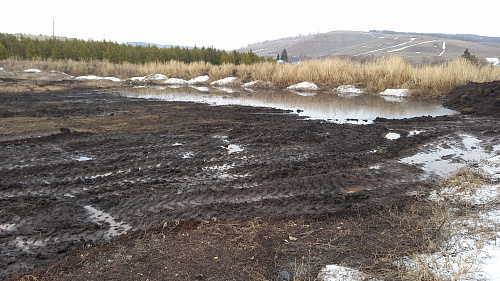 В Бугульминском районе Республики Татарстан произошел разлив нефтепродуктов
